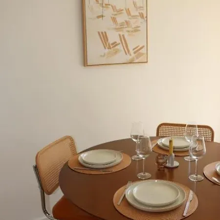 Апартаменты Free Parking I Pet Friendly I 5 Min To The Sea